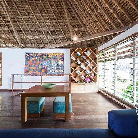 Villa Gmb Beach House Uluwatu Buitenkant foto