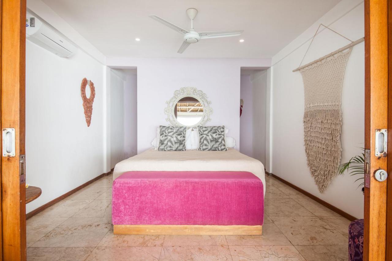 Villa Gmb Beach House Uluwatu Buitenkant foto