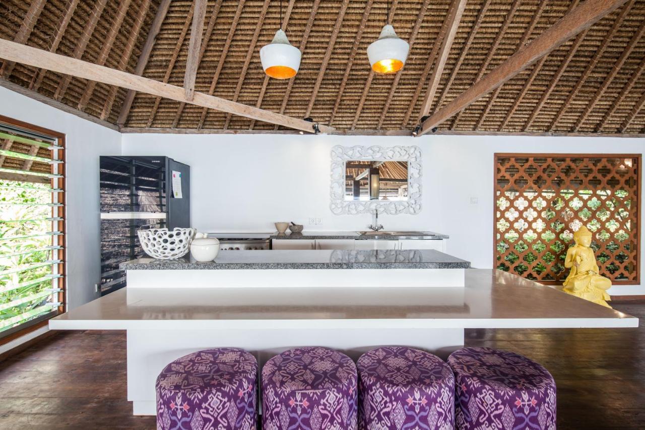 Villa Gmb Beach House Uluwatu Buitenkant foto