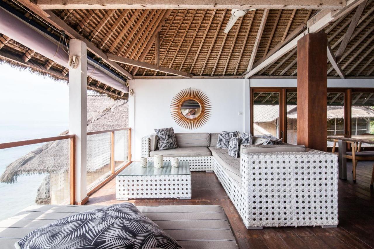 Villa Gmb Beach House Uluwatu Buitenkant foto