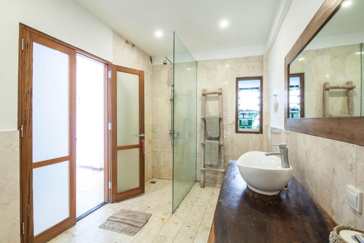 Villa Gmb Beach House Uluwatu Buitenkant foto